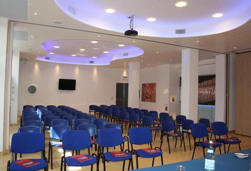 ホテル D'altavilla