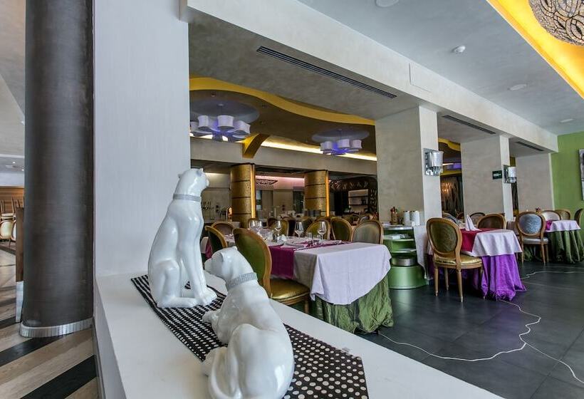 酒店 Design Oberosler