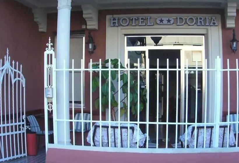 فندق Doria