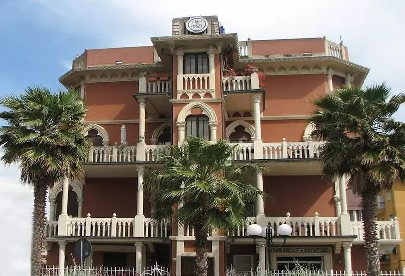 فندق Doria