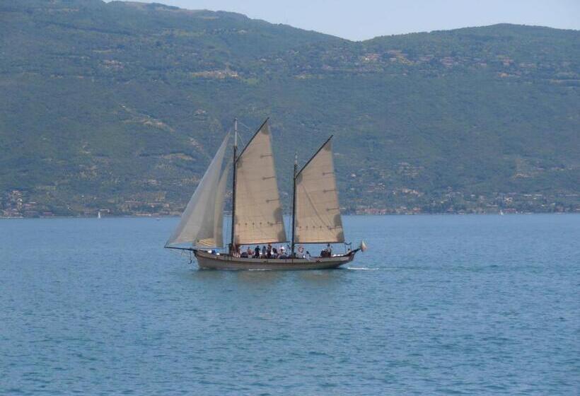 فندق Garnì Bartabel