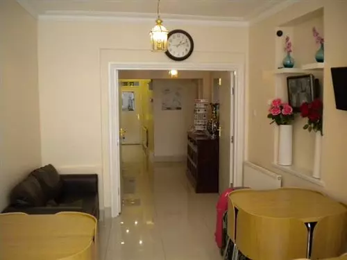 فندق Golden Strand