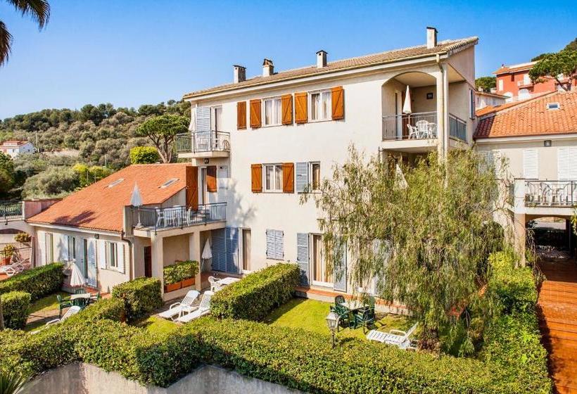 فندق Il Borgo Della Rovere