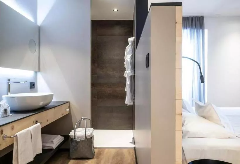 Hotel Ladinia Dolomites View