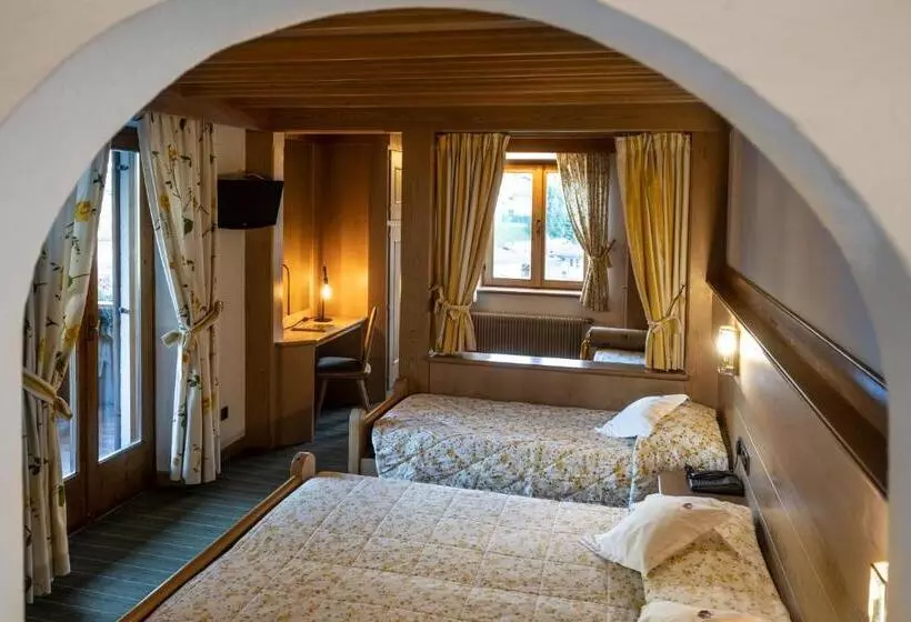 Hotel Ladinia Dolomites View