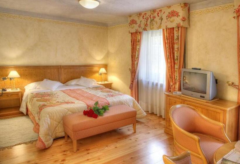 فندق Ladinia Dolomites View