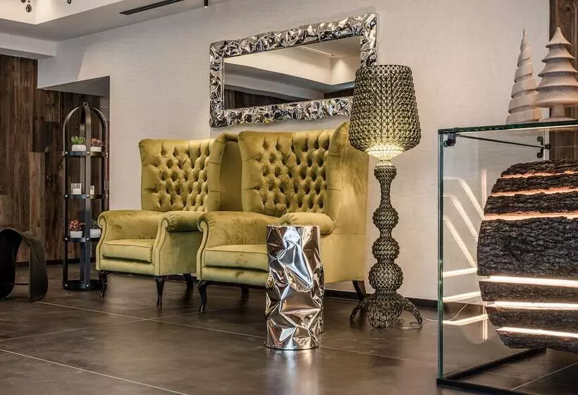 Отель Ravelli Luxury Spa