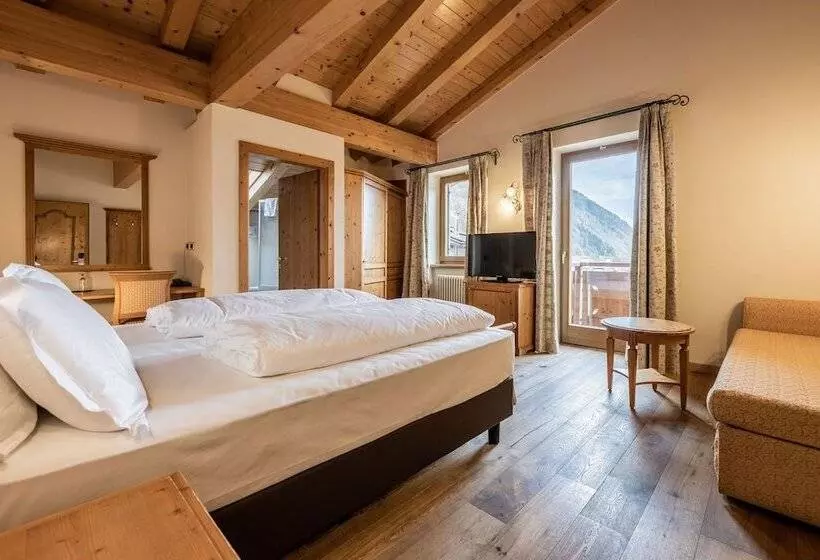 Отель Ravelli Luxury Spa