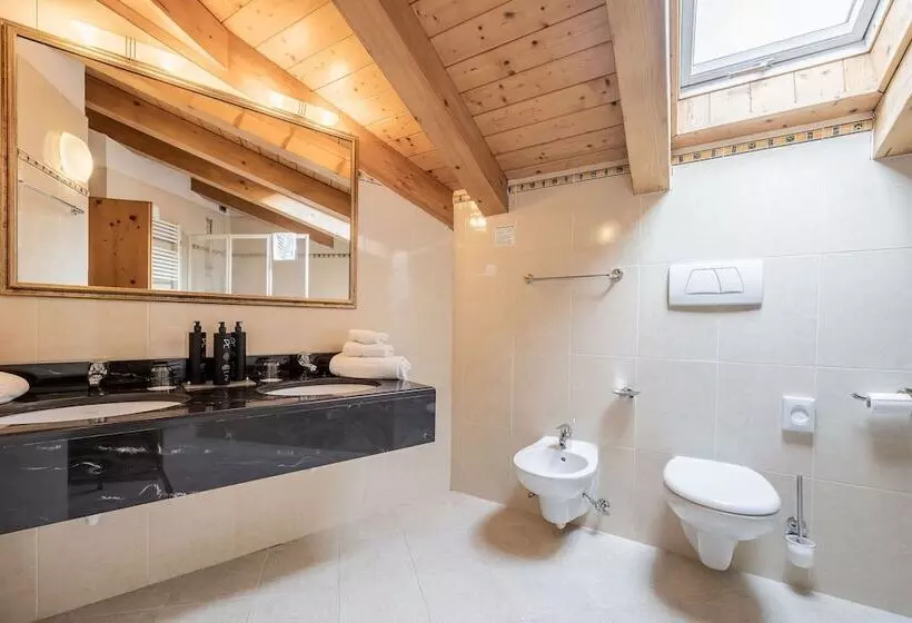 Отель Ravelli Luxury Spa