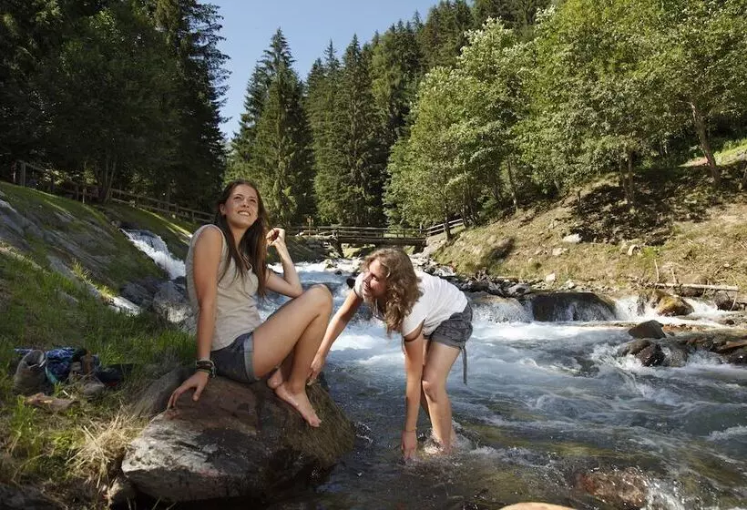 Отель Ravelli Luxury Spa