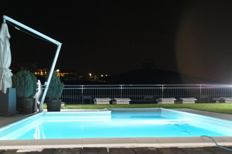 בית מלון כפרי Red Wine Camere