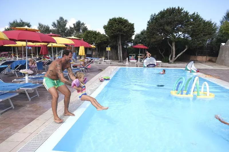 Hotel Torre Del Porticciolo Camping  Village  Gampling