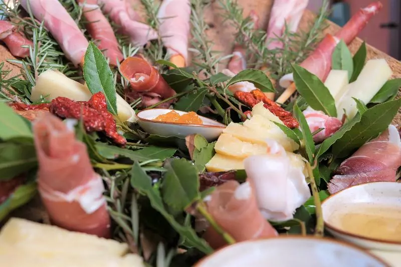 Hotel Torre Del Porticciolo Camping  Village  Gampling