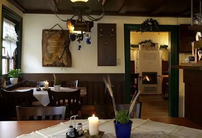 بنسيون Adler Gaststube Hotel Biergarten