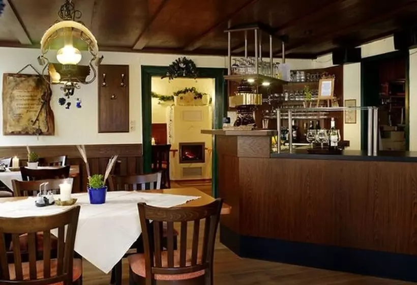 بنسيون Adler Gaststube Hotel Biergarten