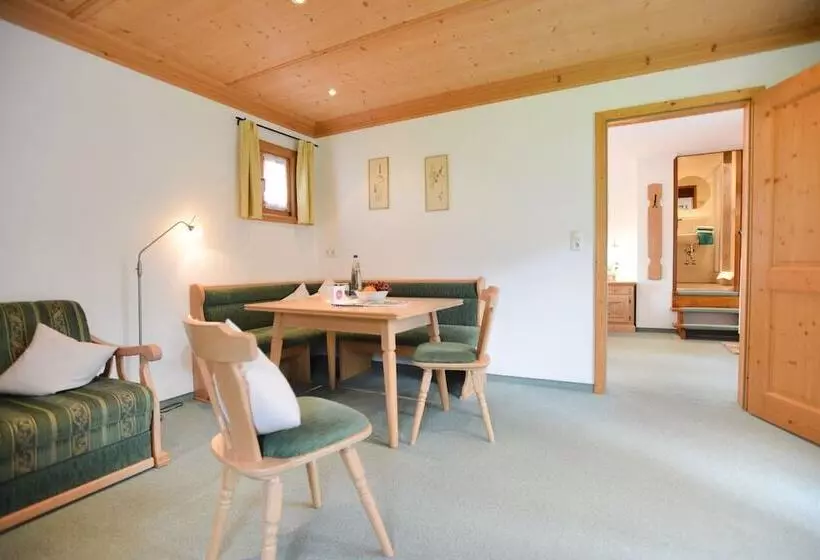 Aamiaismajoitus (B&B) Gasthaus Aiplspitz