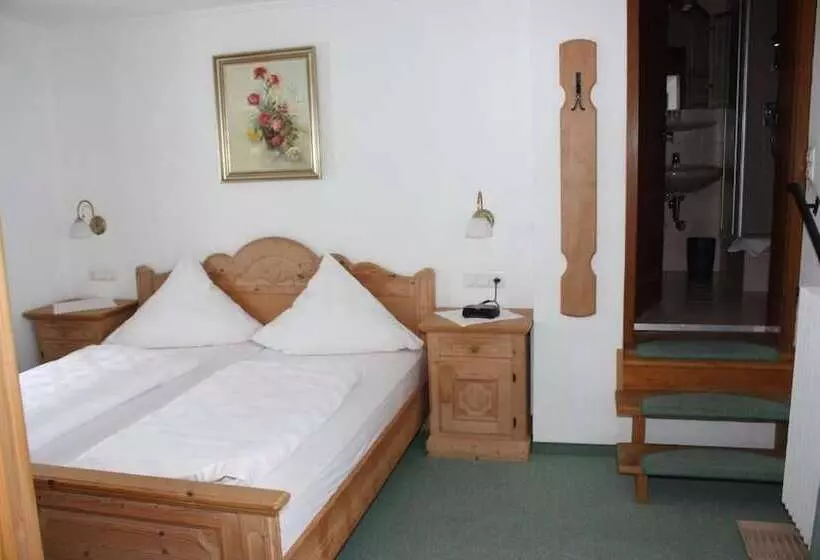 Aamiaismajoitus (B&B) Gasthaus Aiplspitz