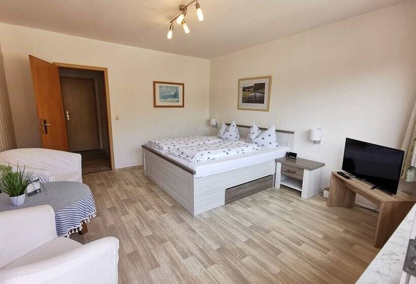 ベッドアンドブレックファースト Pension Jägerstieg