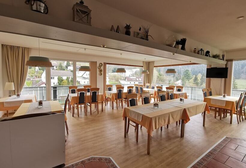 ベッドアンドブレックファースト Pension Jägerstieg