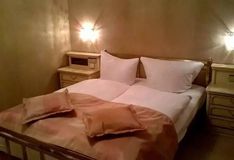 Отель Alte Post