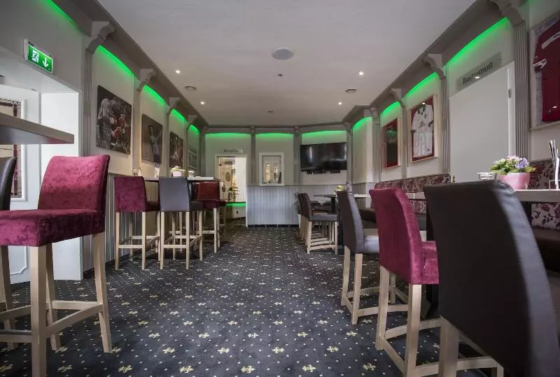 酒店 Am Schloss Aurich