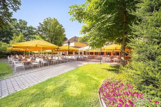 ホテル Barfuesser