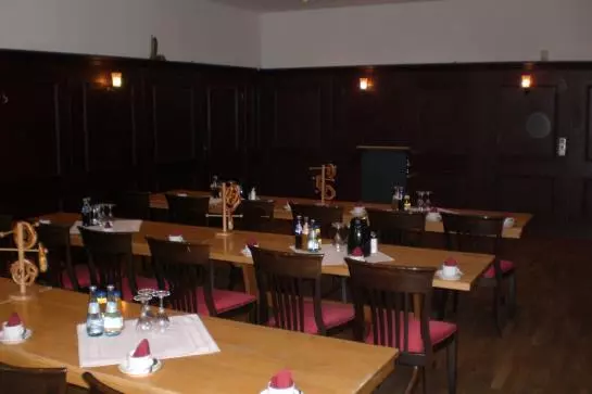 ホテル Barfuesser