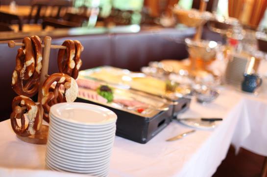 ホテル Barfuesser