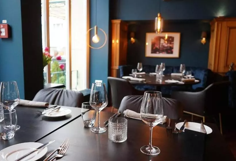 Отель Detmolder Hof