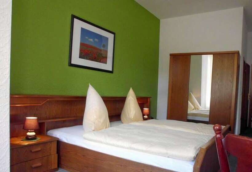 호텔 Garni Am Thüringer Kloßtheater