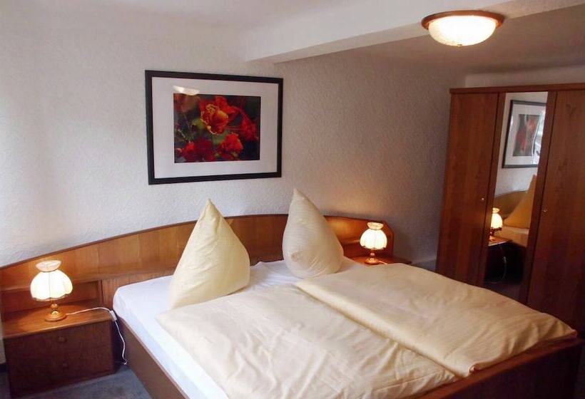 호텔 Garni Am Thüringer Kloßtheater