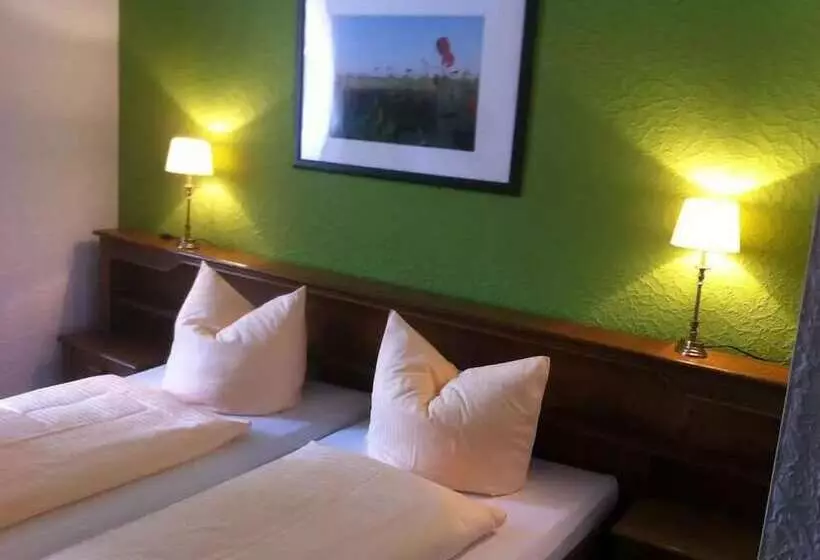 Hotel Garni Am Thüringer Kloßtheater