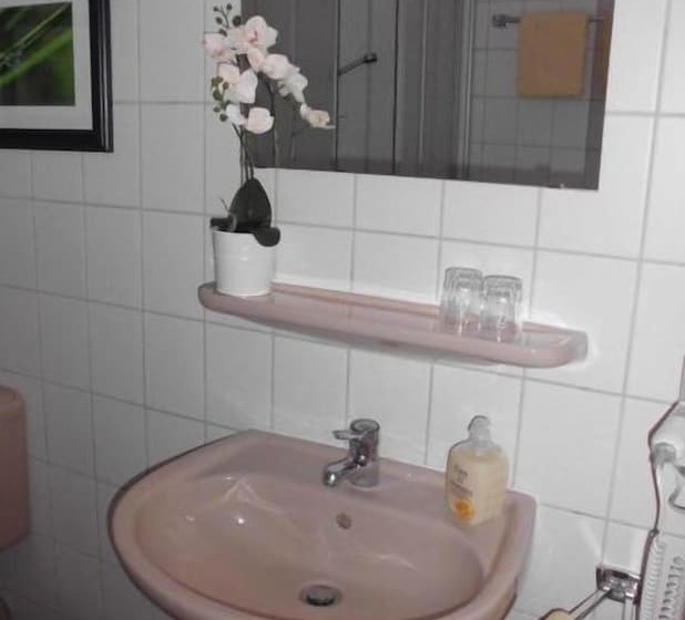 호텔 Garni Am Thüringer Kloßtheater