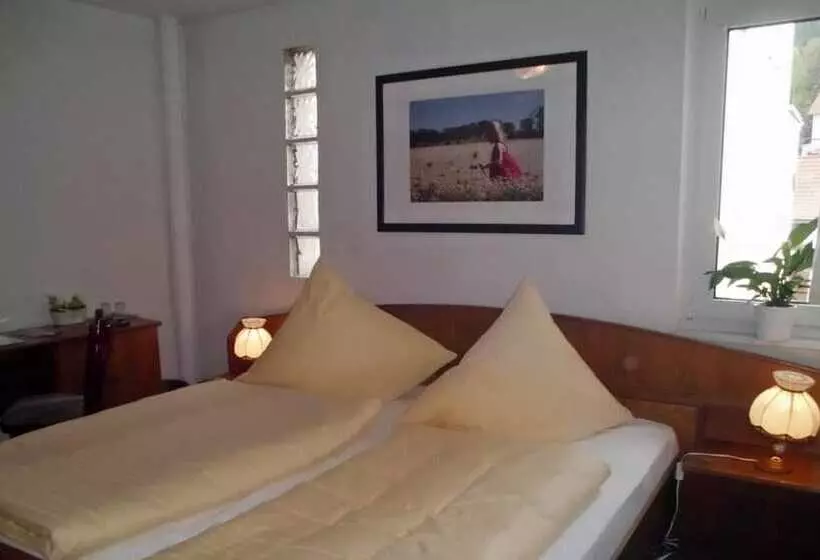 Hotel Garni Am Thüringer Kloßtheater