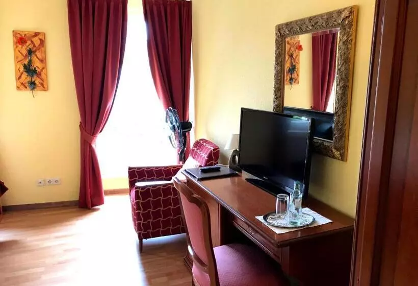 Отель Garni Wiestor