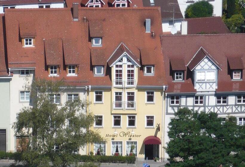 ホテル Garni Wiestor