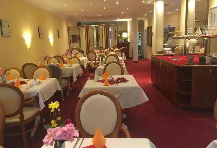 Отель Garni Wiestor