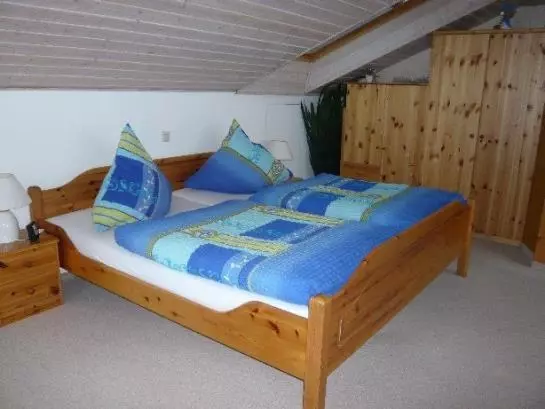 Hotelli Haus Kneer F***