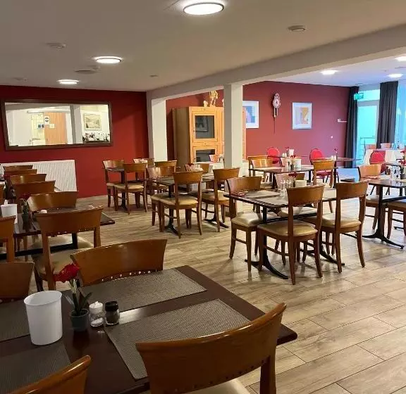 Отель Jägerhaus In Singen Am Hohentwiel