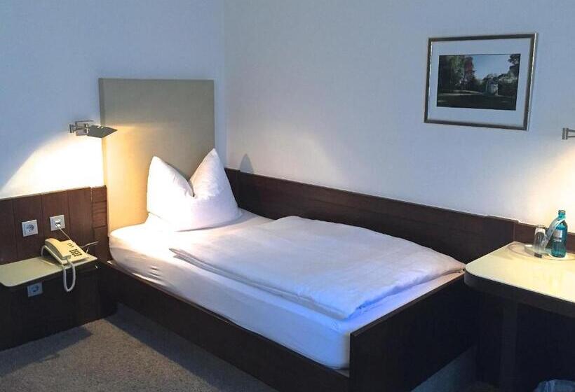 בית מלון כפרי Menge An Der Schlacht