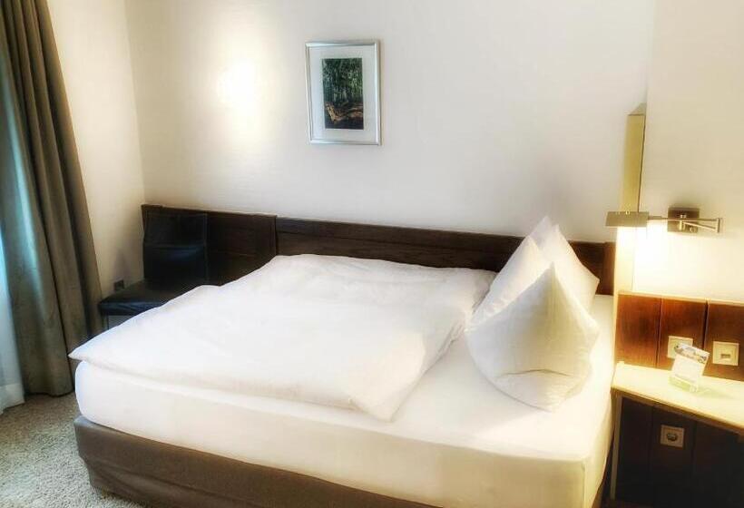 בית מלון כפרי Menge An Der Schlacht