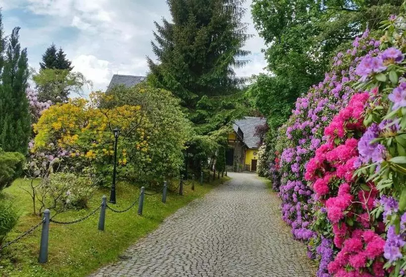 Parkhotel Schwarzenberg   Garni