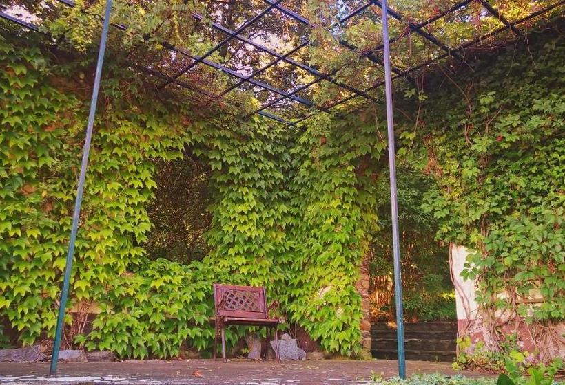 Parkhotel Schwarzenberg   Garni