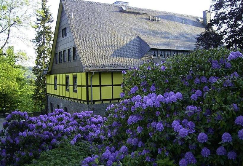 Parkhotel Schwarzenberg   Garni