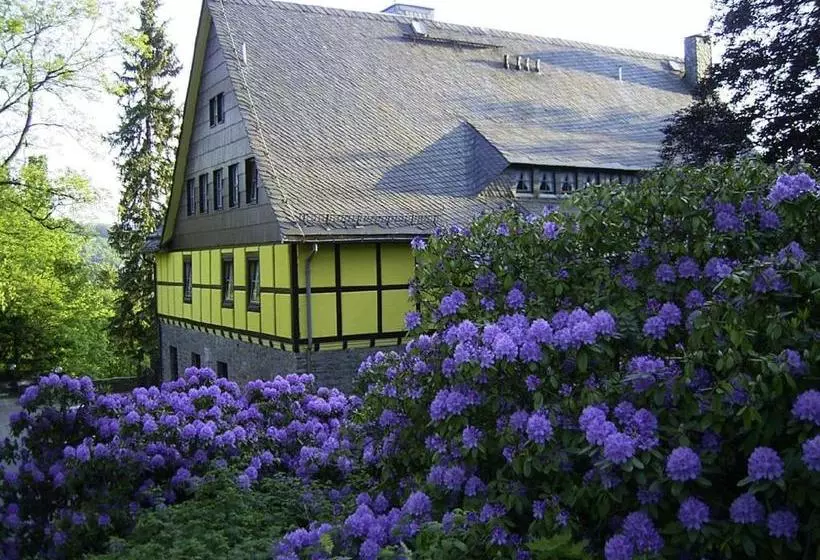 Parkhotel Schwarzenberg   Garni