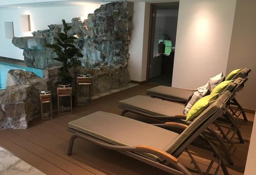 Отель Relais & Châteaux Jagdhof Glashütte