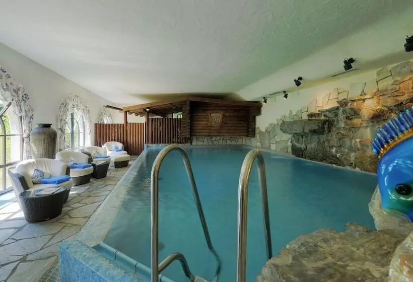 Отель Relais & Châteaux Jagdhof Glashütte