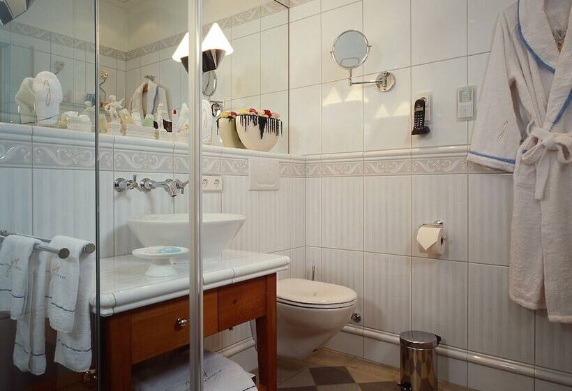 Отель Relais & Châteaux Jagdhof Glashütte