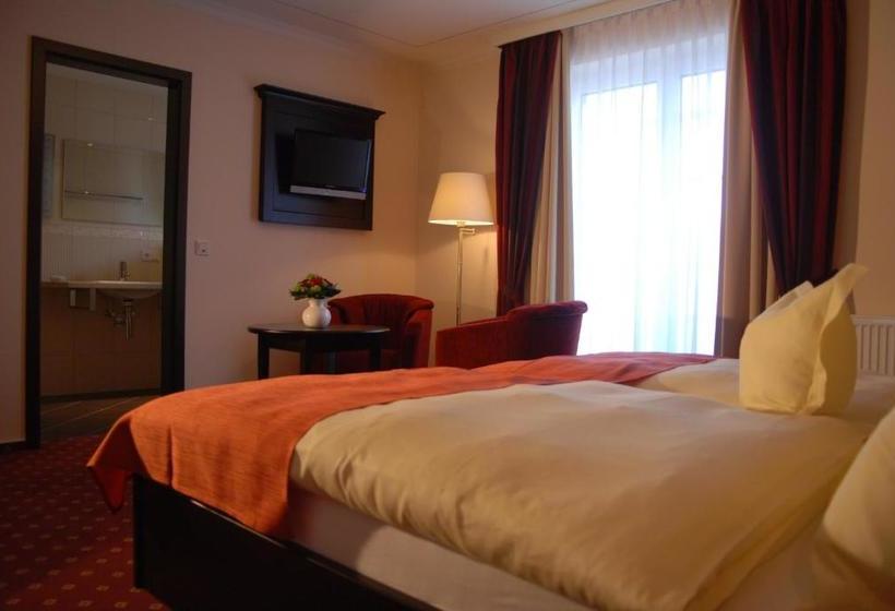 هتل Sankt Maximilian