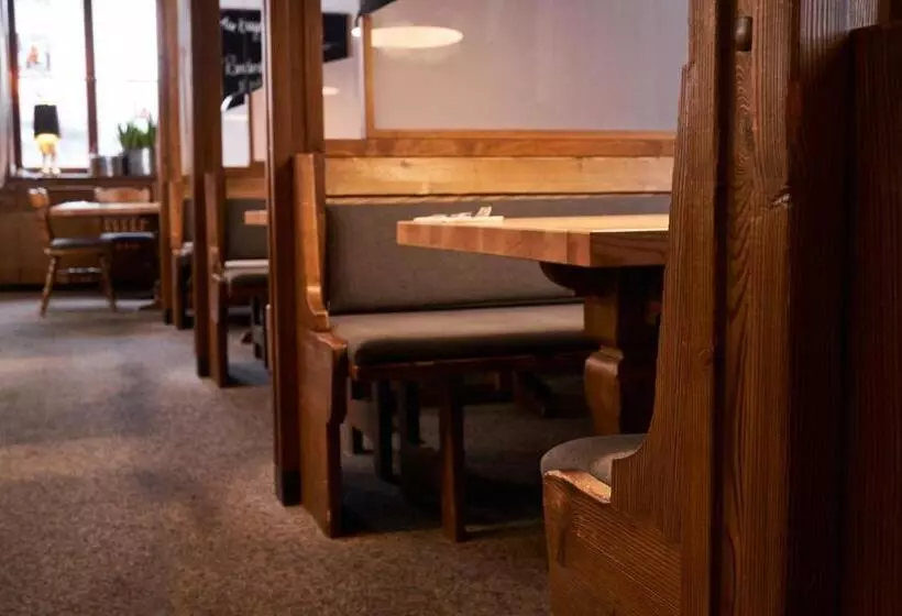 Отель Zu Den Drei Kronen